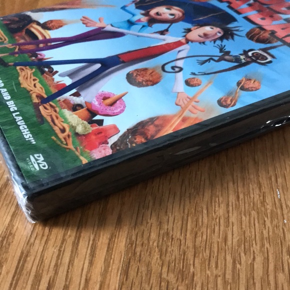 Cloudy with A Chance of Meatballs DVD - Picture 3 of 4